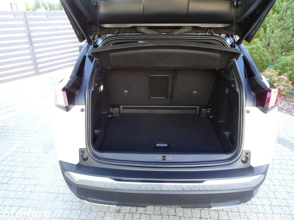 Peugeot 3008 1.5 BlueHDi Allure Pack S&S EAT8 - 11