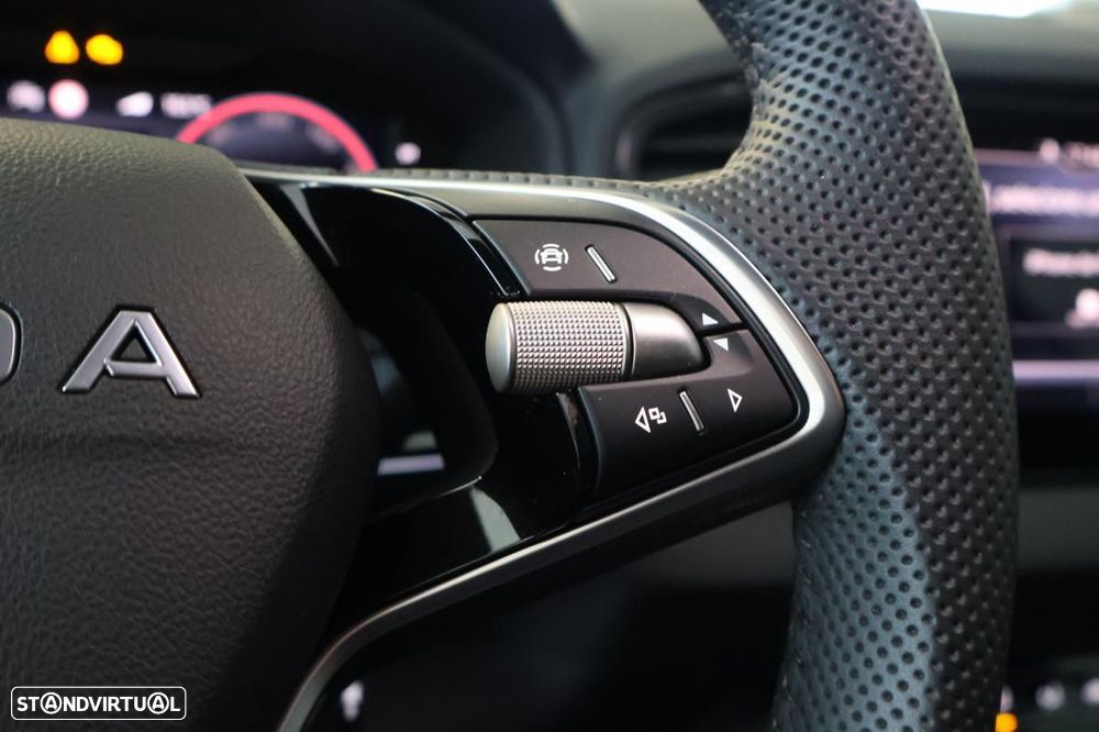 Skoda Karoq 1.0 TSI Sportline - 19