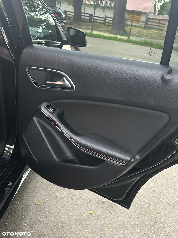 Mercedes-Benz Klasa A 200 d 7G-DCT AMG Line - 29