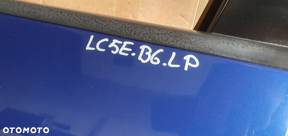 Drzwi lewy przód przednie lewe VW Passat B6 LC5E - 8