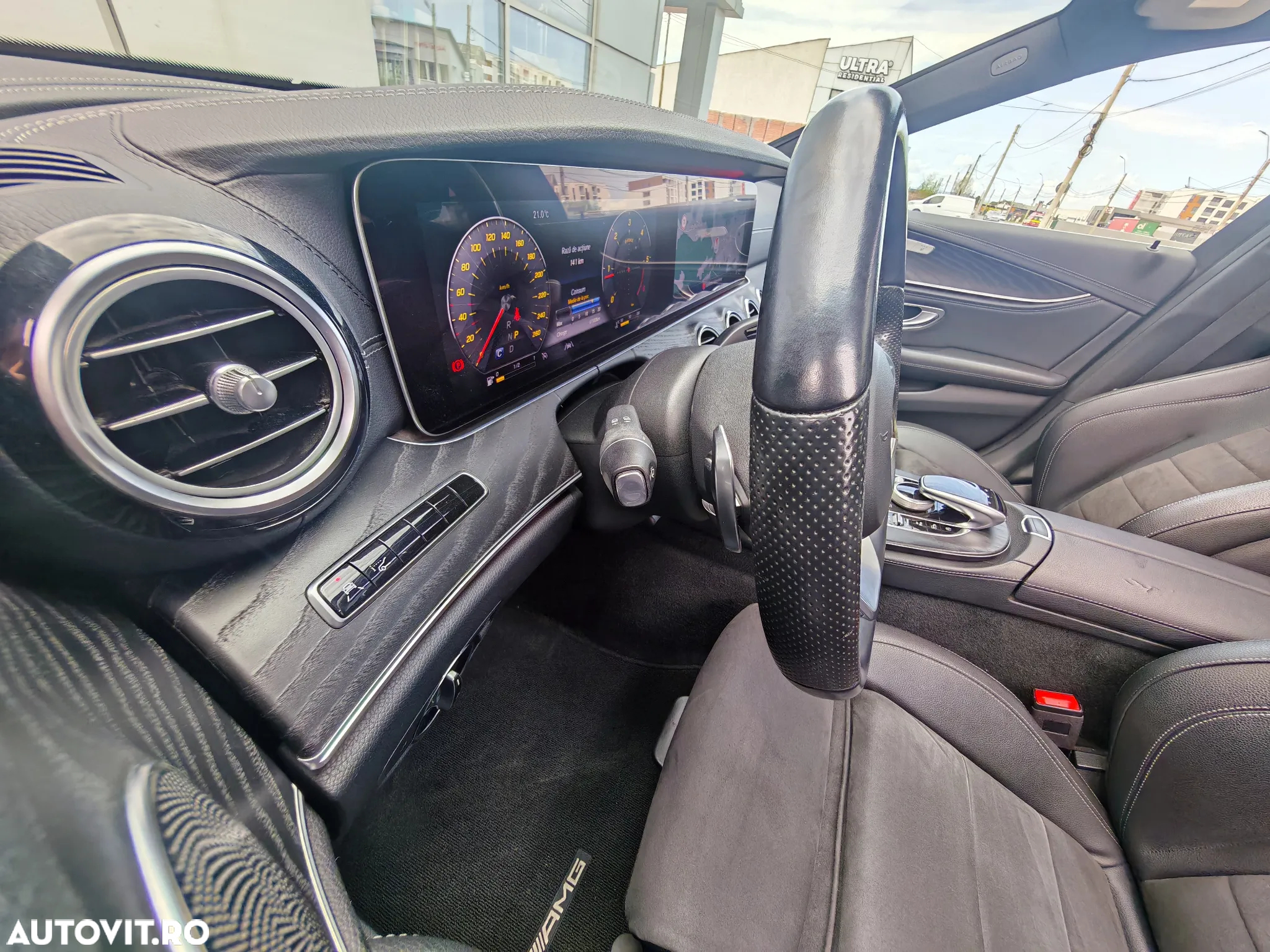 Mercedes-Benz E - 10