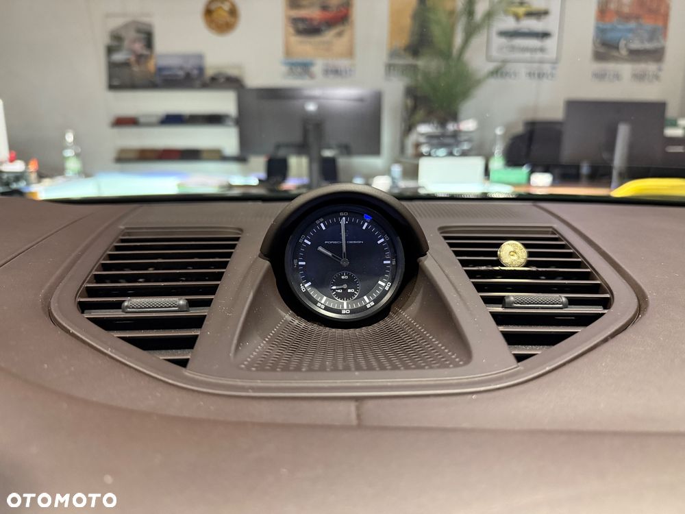 Porsche Panamera 4 - 17