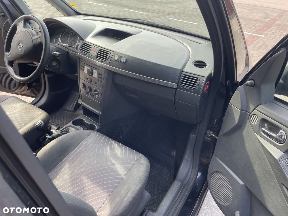 Opel Meriva - 11