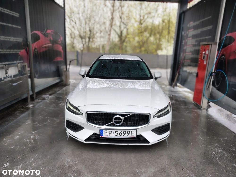 Volvo V60 D3 SCR Momentum - 1