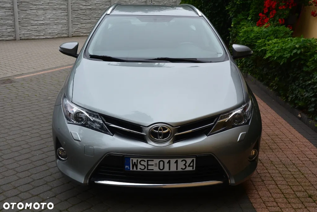Toyota Auris 1.6 Premium Comfort - 9