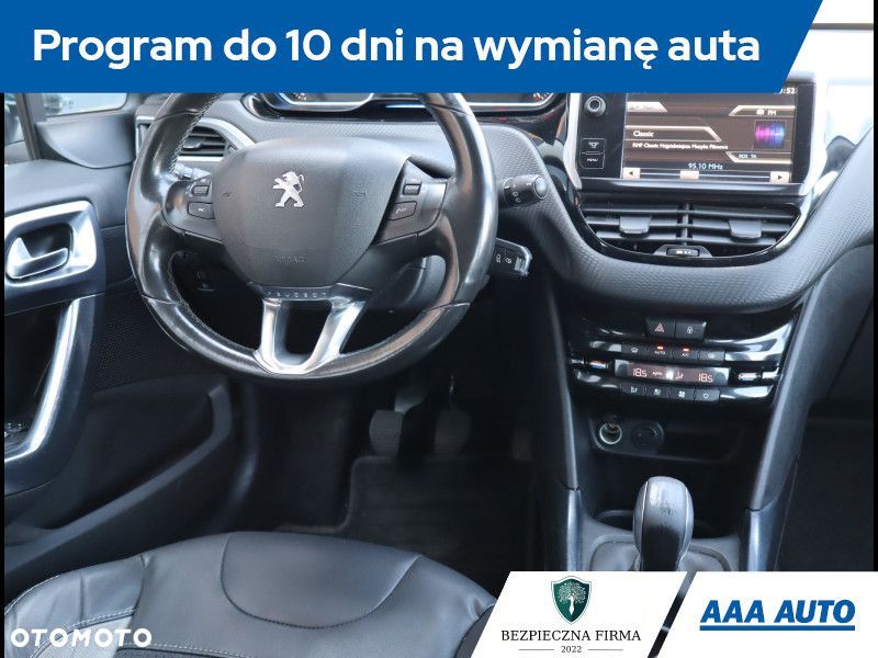 Peugeot 2008 - 8
