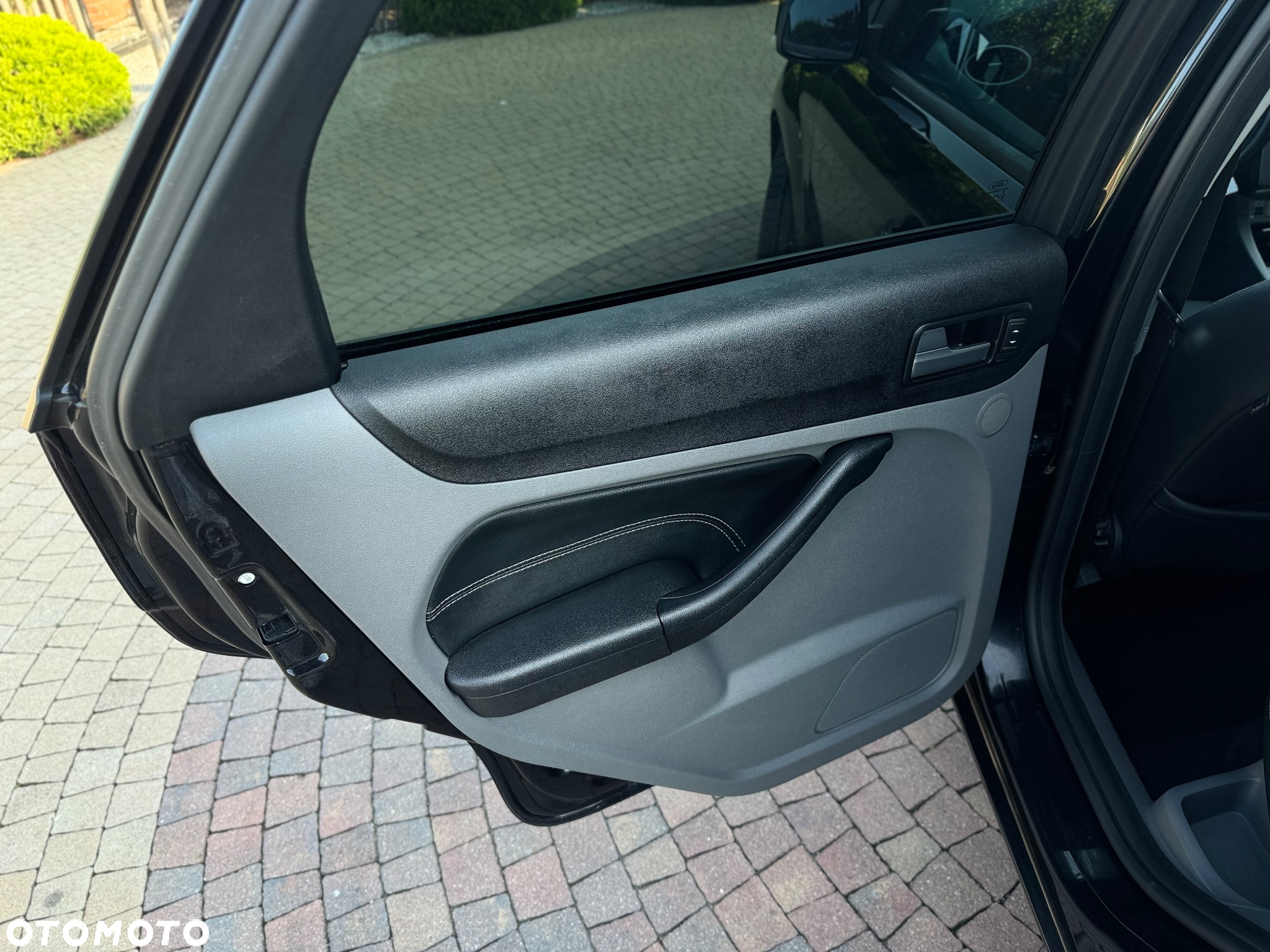 Ford Focus 2.0 ZX5 SE - 26