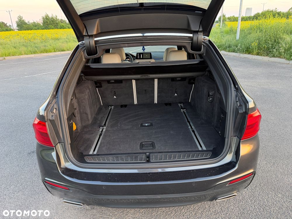 BMW Seria 5 520d xDrive M Sport sport - 12