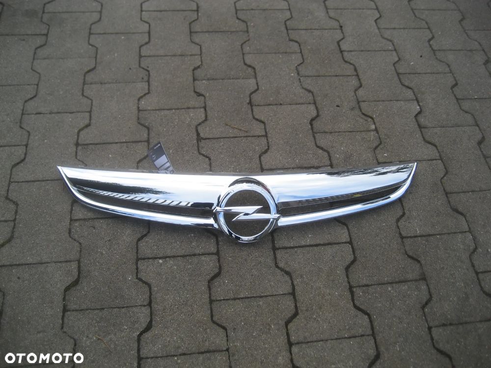 opel corsa d lift 11-14r atrapa grill chrom oryginalna 13286001