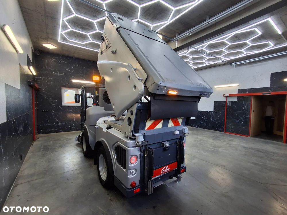 Inny HAKO Citymaster 1600 Zamiatarka Chodnikowa Euro 6 PM 2.5 Napęd 4x4 Rok: 2019 - 13