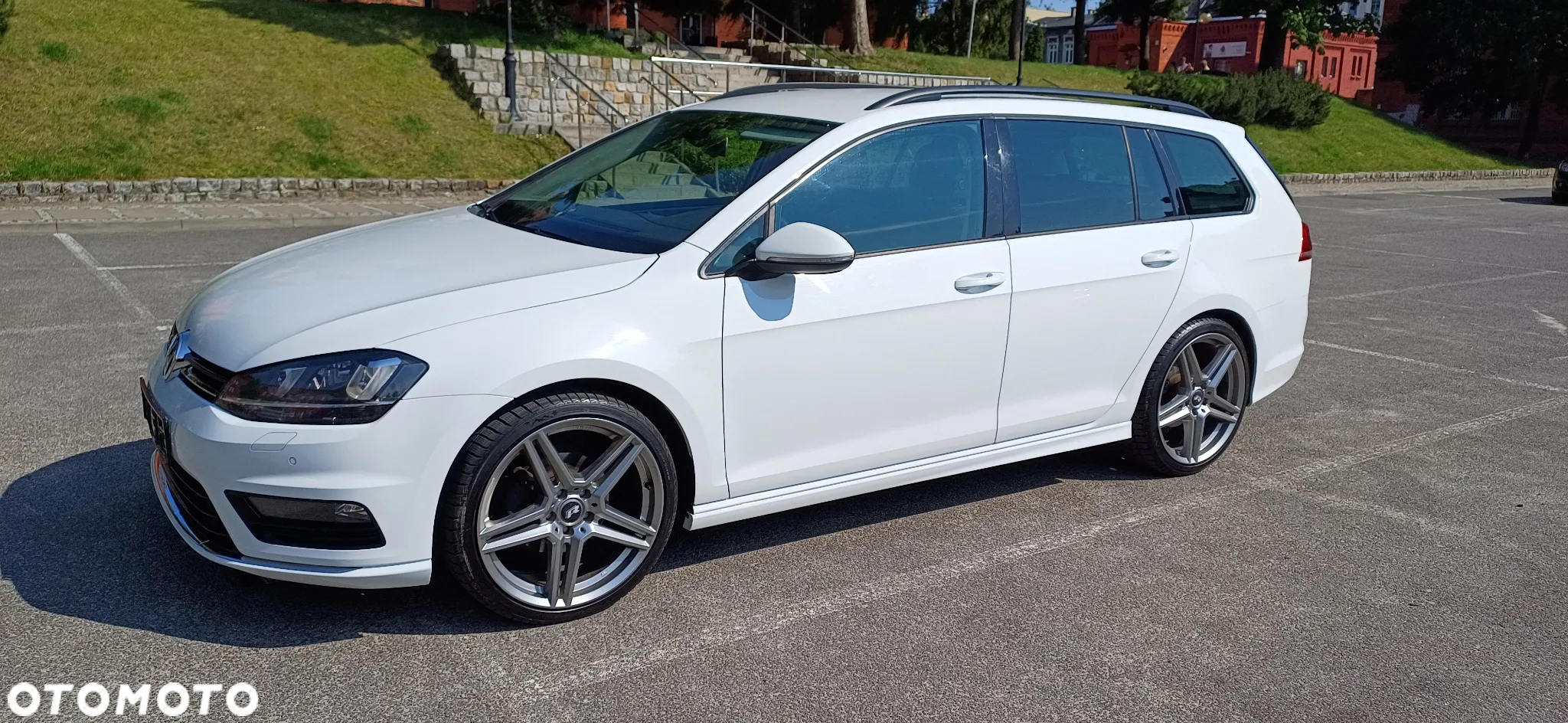 Volkswagen Golf - 9