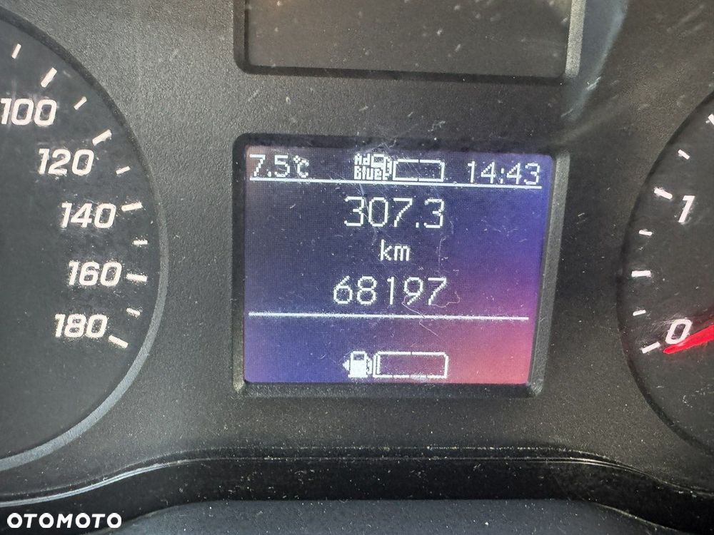 Mercedes-Benz Sprinter - 12