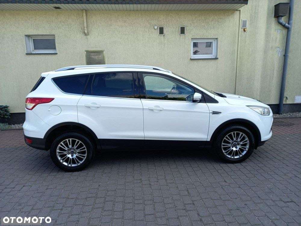 Ford Kuga 1.6 EcoBoost 2x4 Titanium - 11