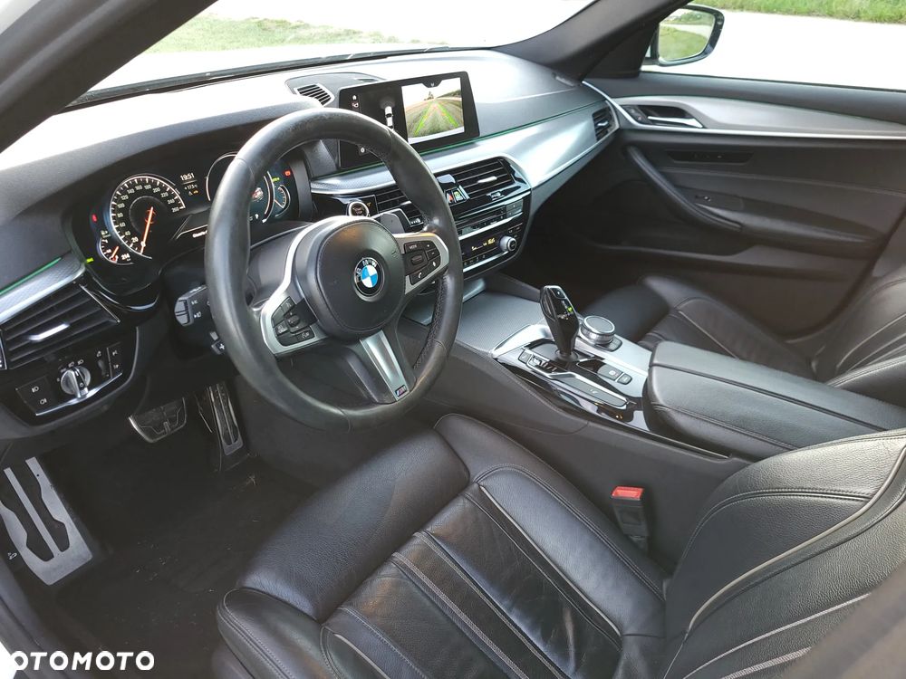BMW Seria 5 520d xDrive M Sport sport - 15