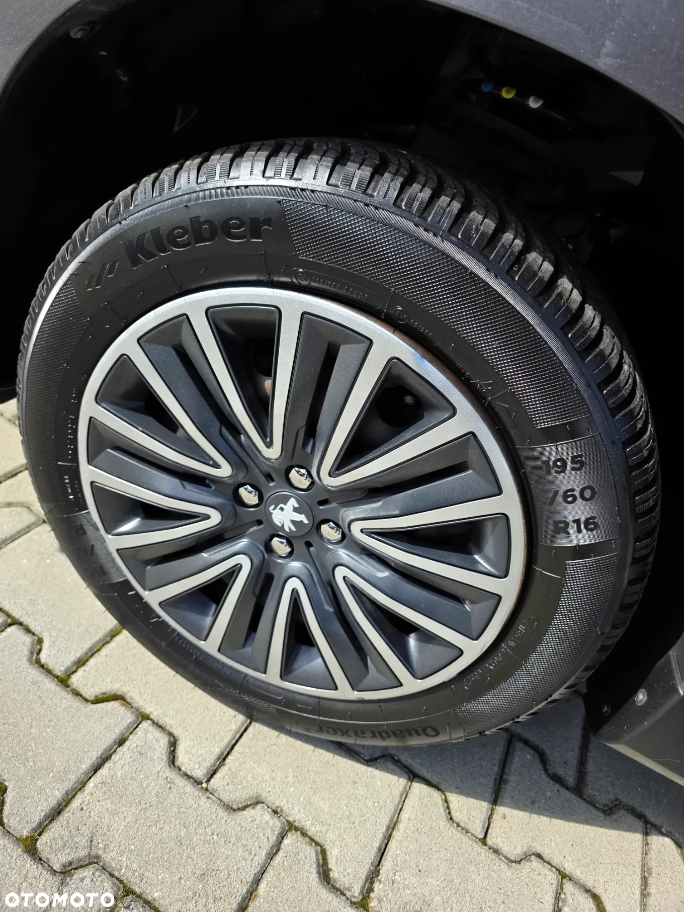 Peugeot 2008 - 13