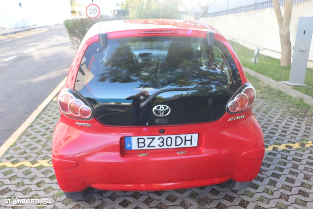 Toyota Aygo 1.0 Style Pack+VSC MM - 29