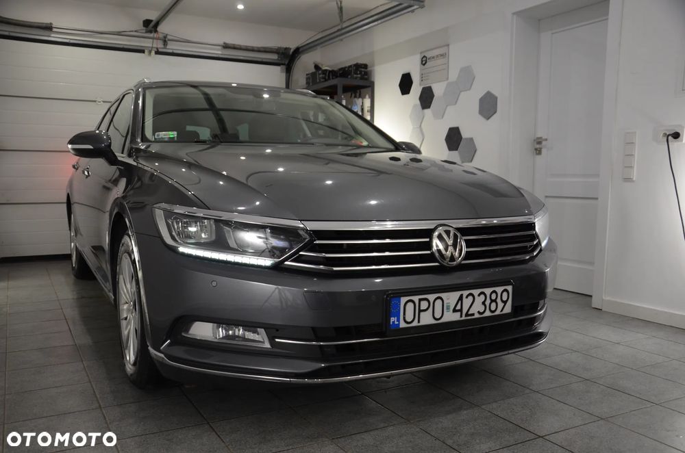 Volkswagen Passat 2.0 TDI (BlueMotion Technology) DSG Highline - 3