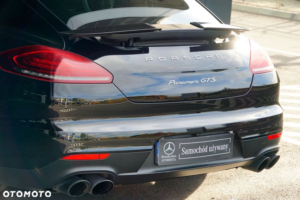 Porsche Panamera GTS PDK - 12