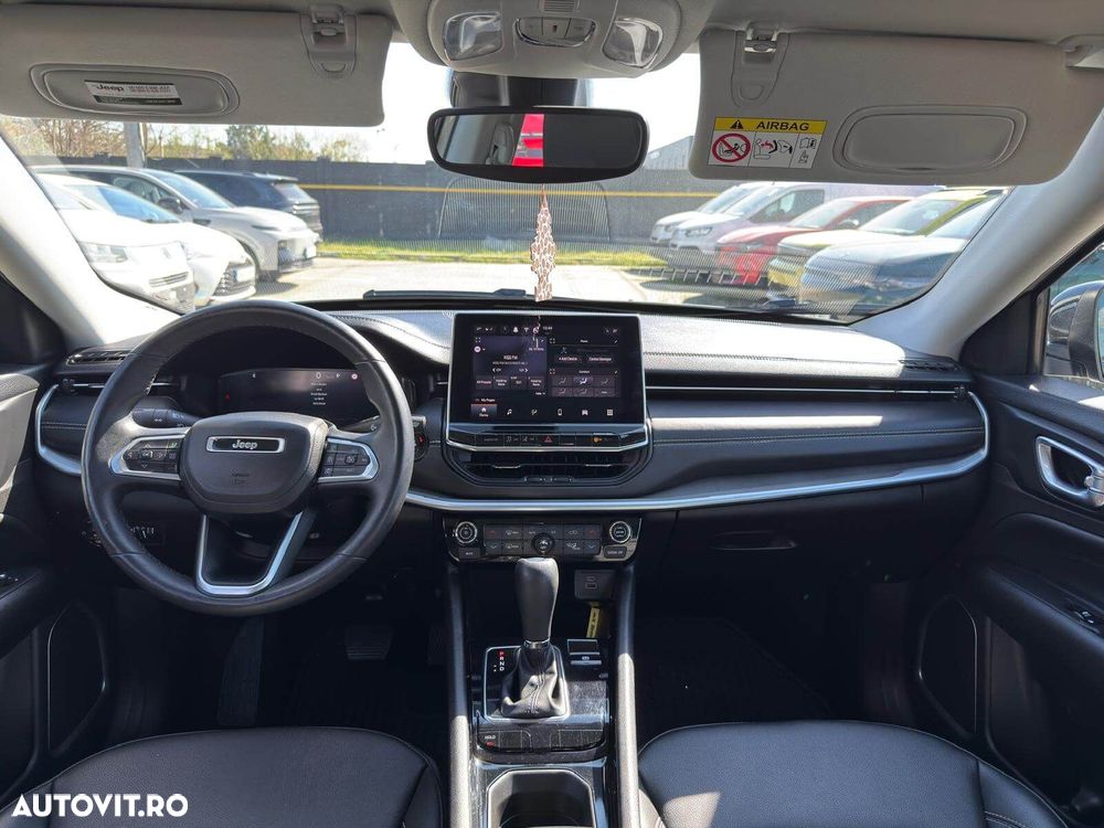 Jeep Compass - 10