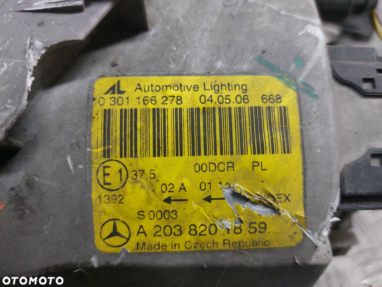 LAMPA PRAWY PRZÓD MERCEDES-BENZ W203 C180 2038201859 1307329088 - 3