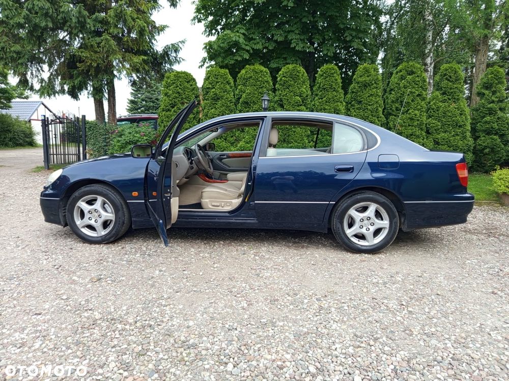 Lexus GS - 25
