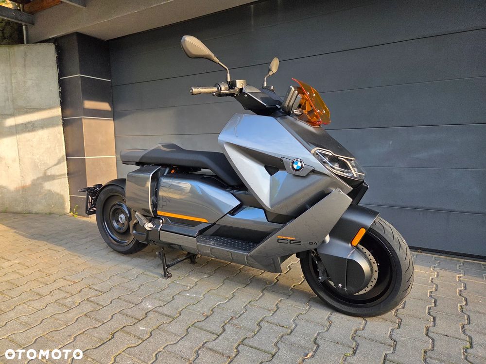 BMW CE 04 - 13