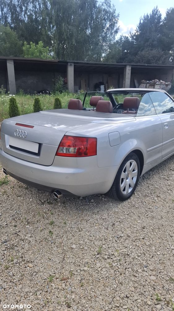 Audi A4 Cabrio - 8