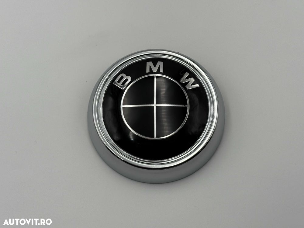 Emblema Compatibila BMW F26 spate negru cu suport - 1