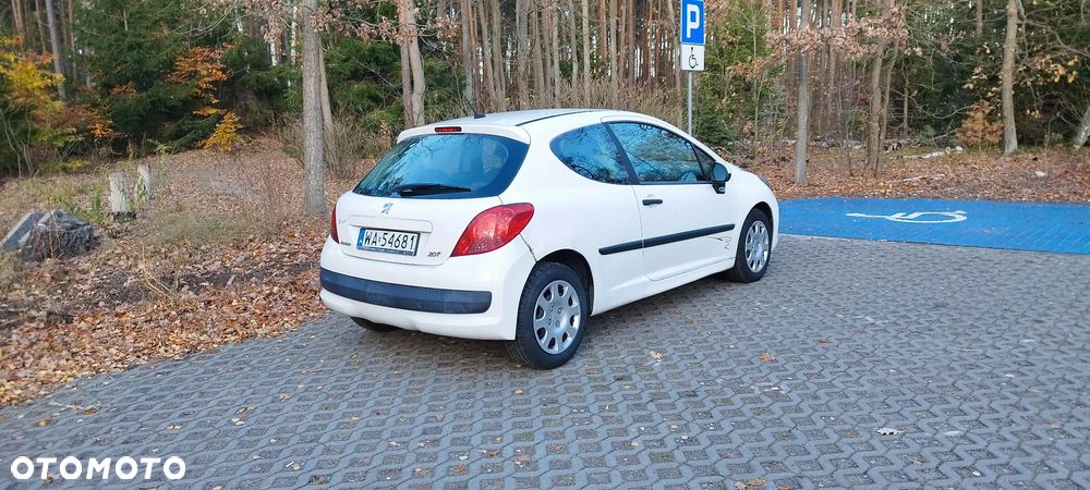 Peugeot 207 1.4 HDi Trendy - 9