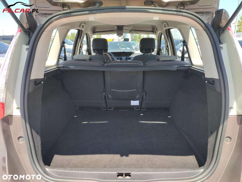 Renault Grand Scenic - 18