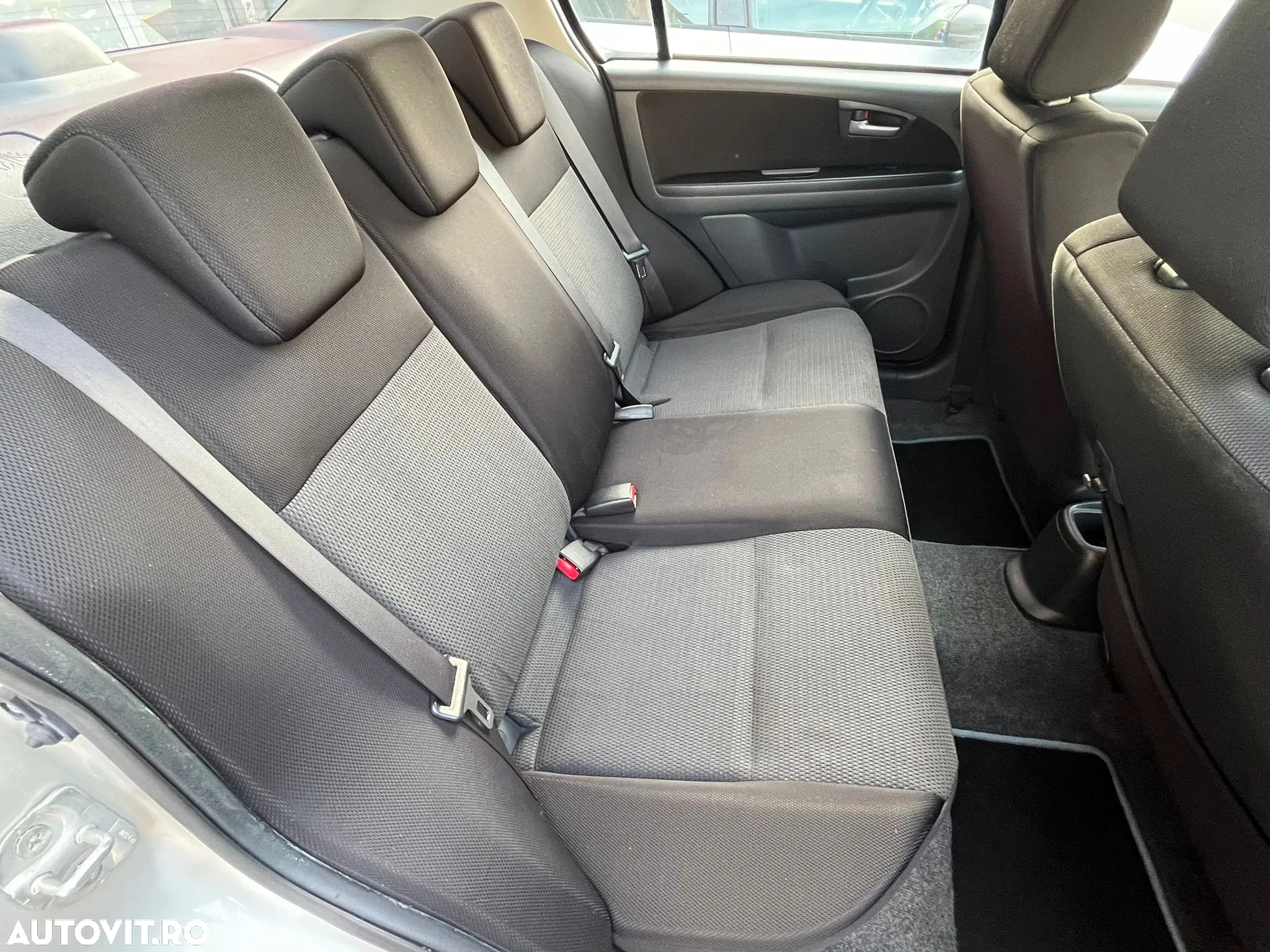 Suzuki SX4 - 8