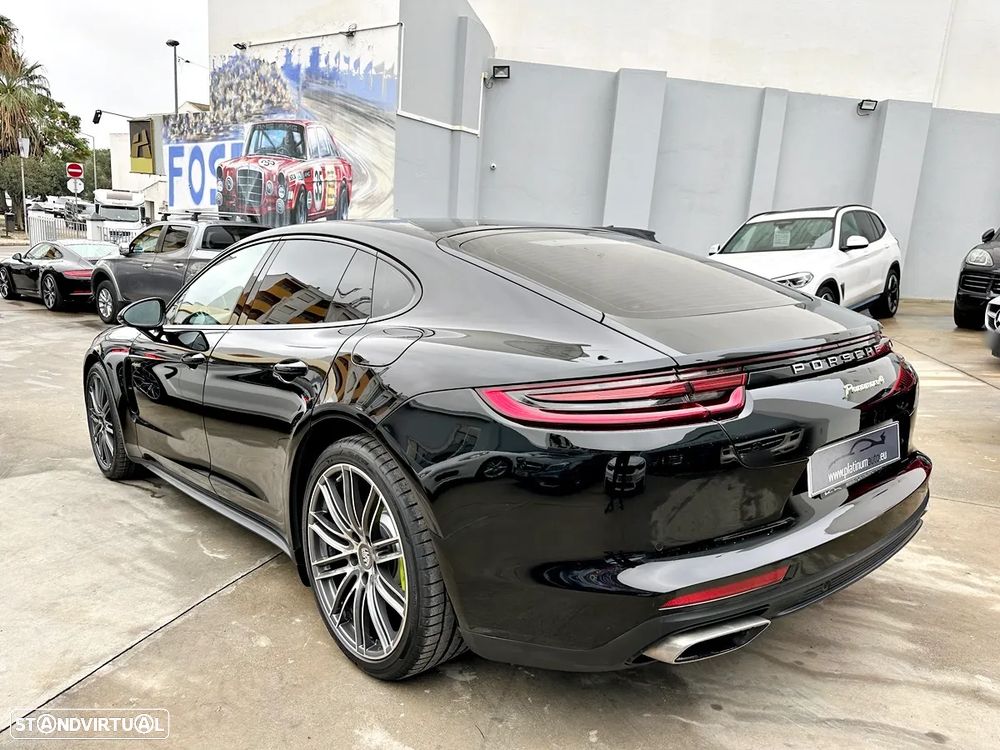 Porsche Panamera 4 E-Hybrid - 6