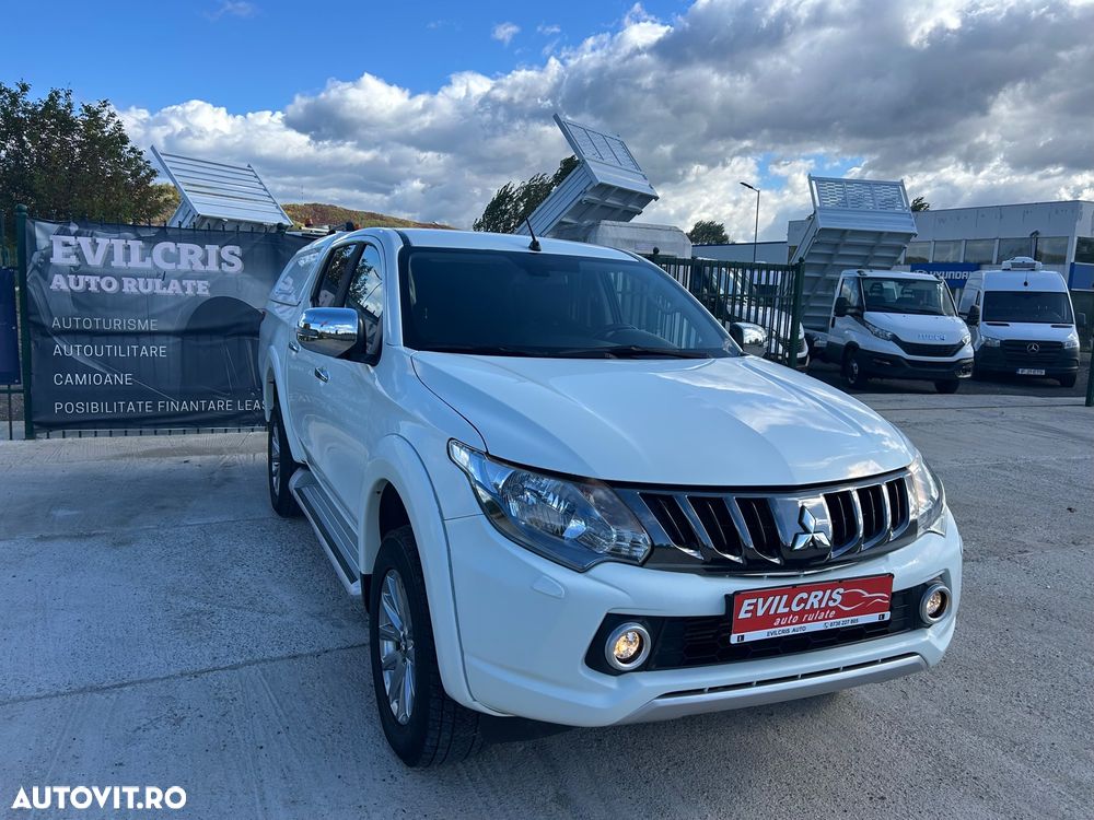 Mitsubishi L200 Double Cab 2.4 DI-D M/T Intense - 36
