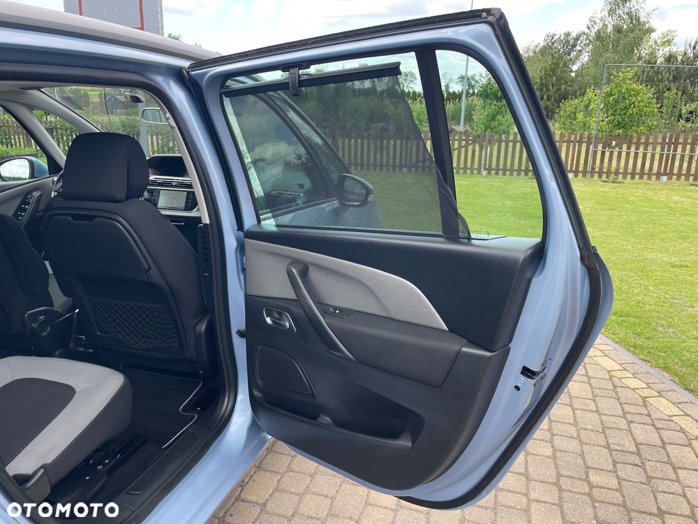 Citroën C4 Grand Picasso 1.6 THP Exclusive - 25