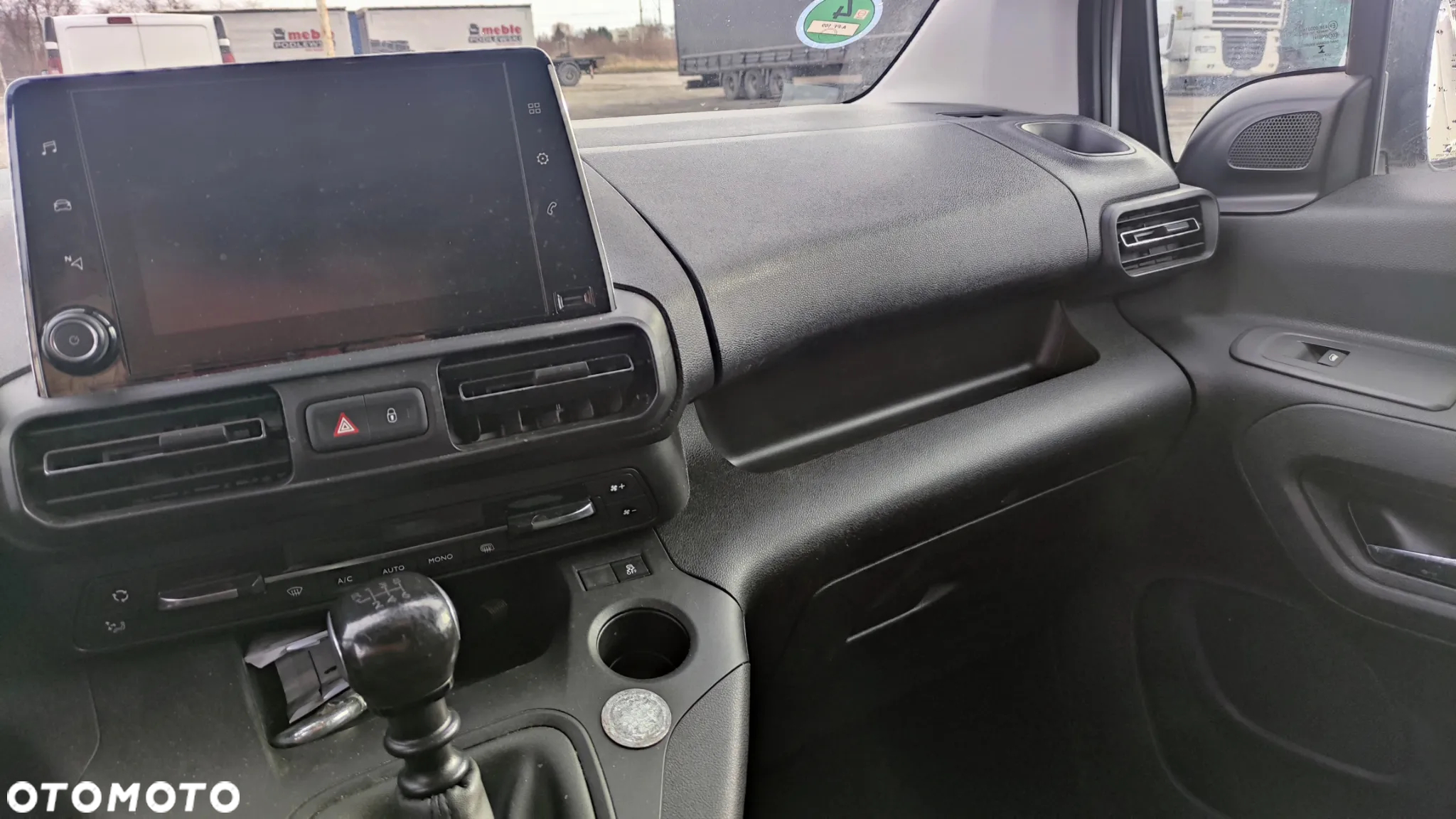 Opel Combo Life - 9