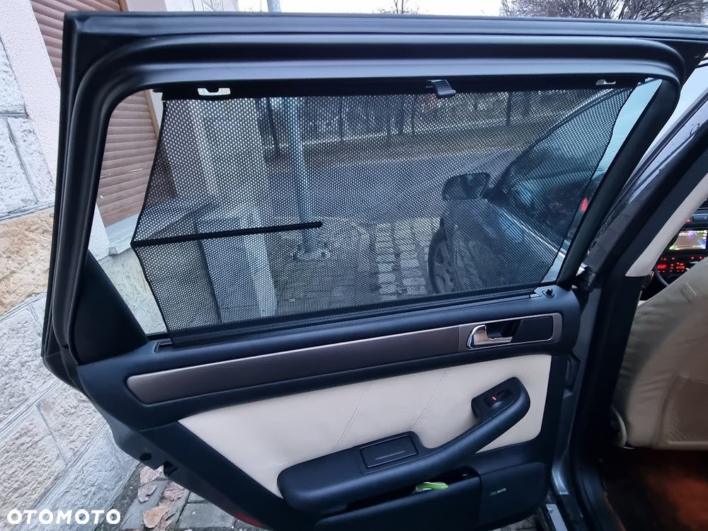 Audi A6 Avant 2.8 30V - 11