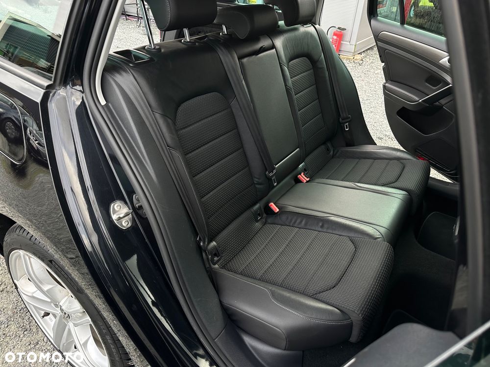 Volkswagen Golf 1.4 TSI BMT Highline - 26