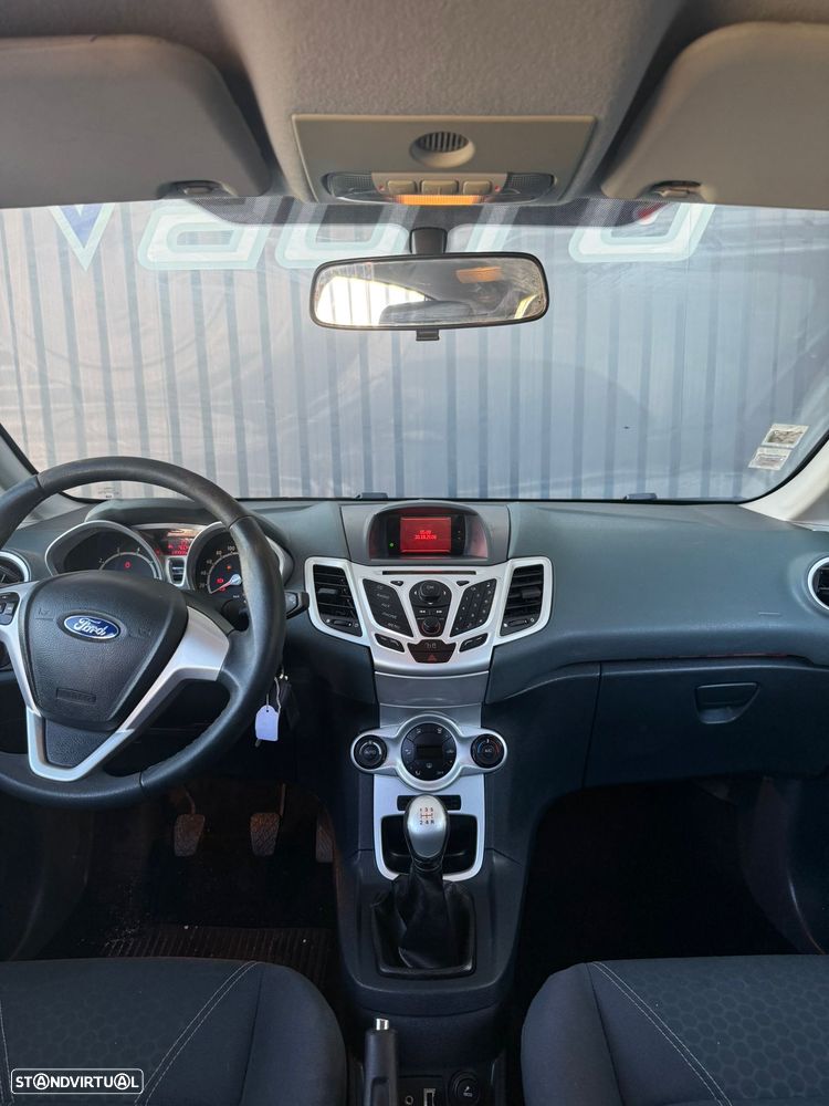 Ford Fiesta 1.25 Trend - 36