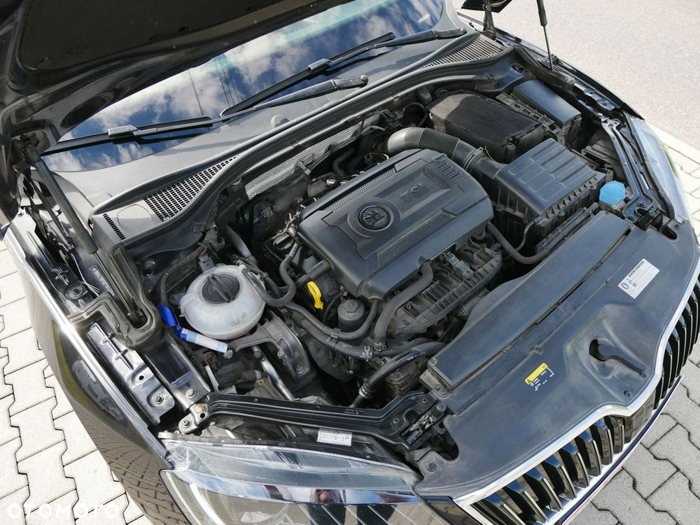 Skoda Superb 1.8 TSI DSG Ambition - 35