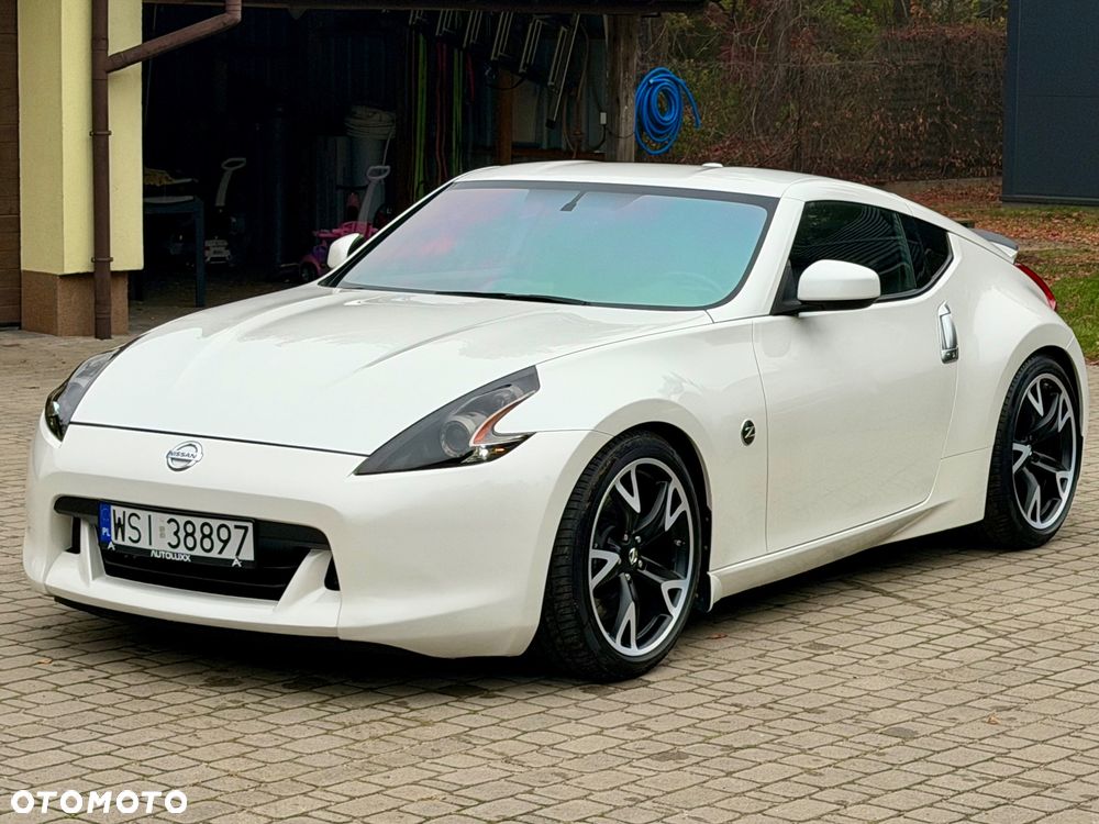 Nissan 370 Z Black Edition - 10