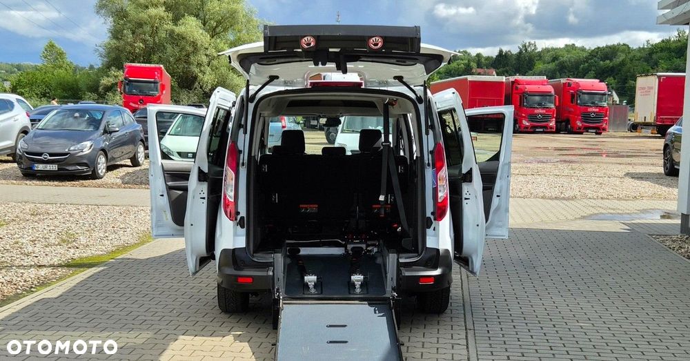Ford Transit Connect - 18
