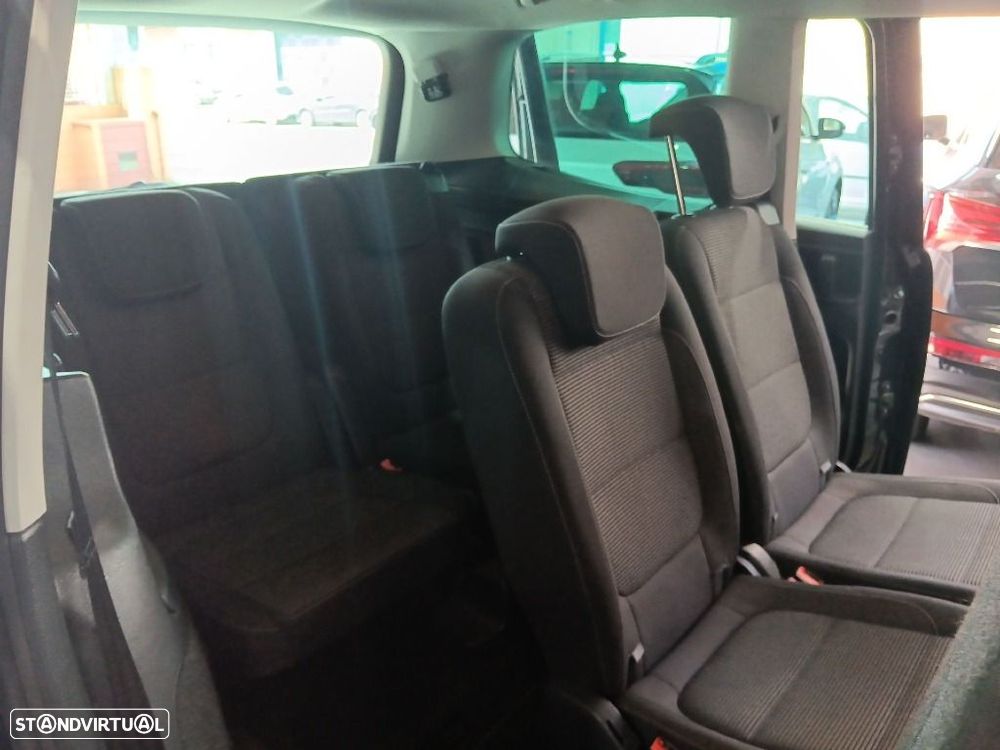 VW Sharan 2.0 TDI Blue Confortline - 31
