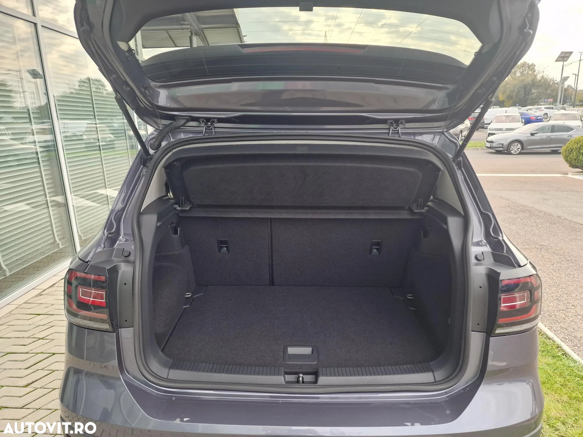 Volkswagen T-Cross 1.0 TSI Style - 27