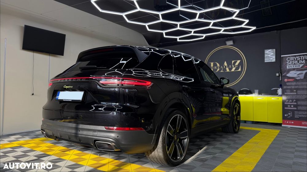 Porsche Cayenne Tiptronic S Platinum Edition - 4