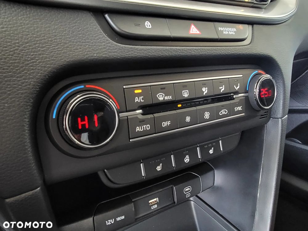 Kia XCeed - 20
