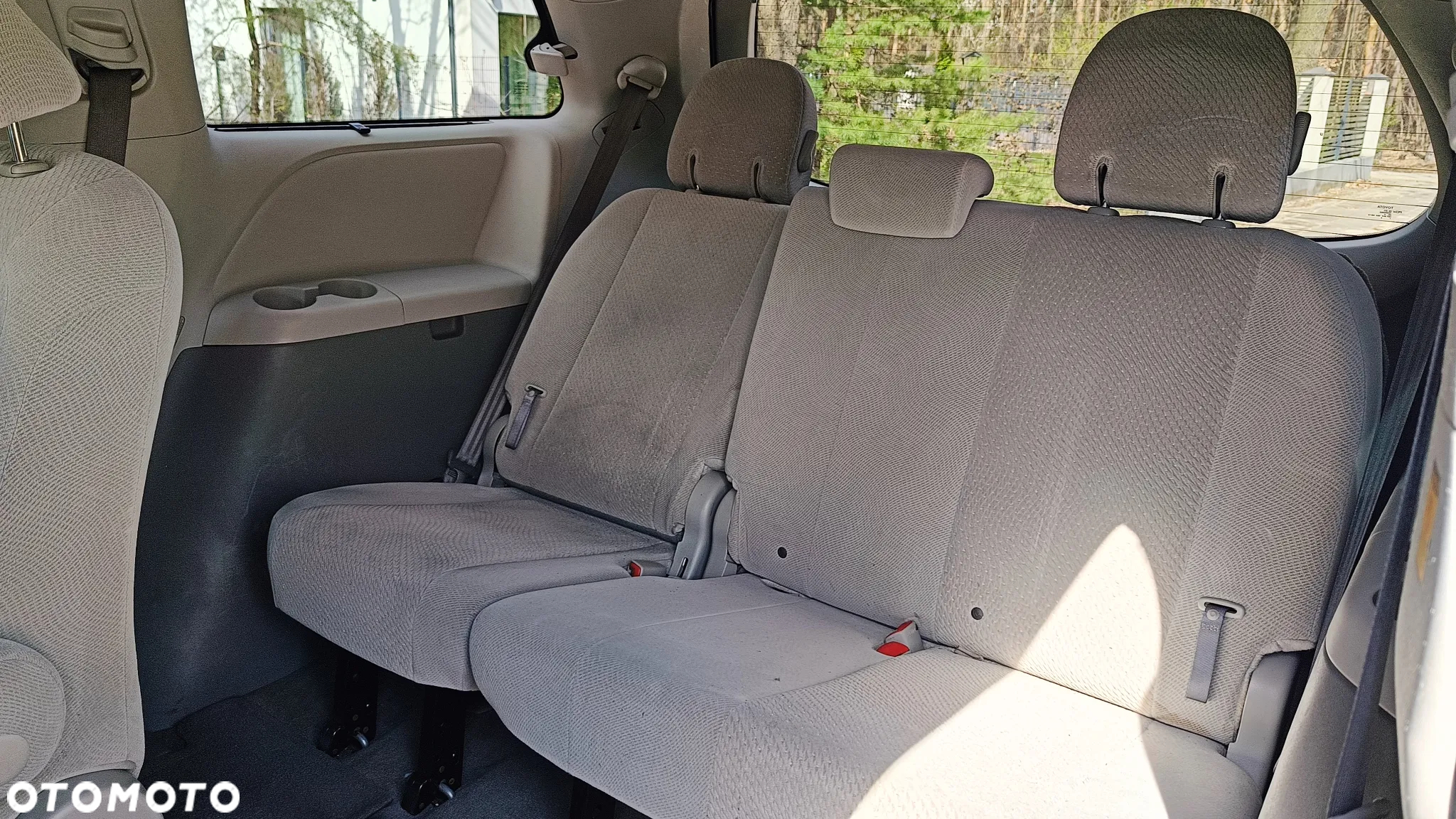 Toyota Sienna 3.5 V6 SE - 38
