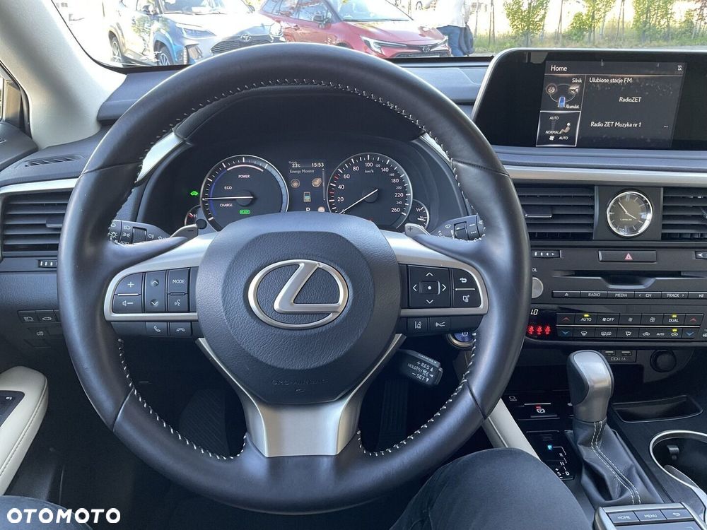 Lexus RX 450h Business Edition - 16