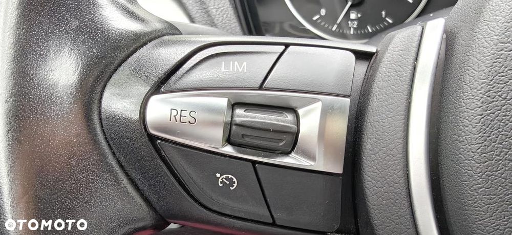 BMW Seria 1 116i Edition Metropolitan - 32