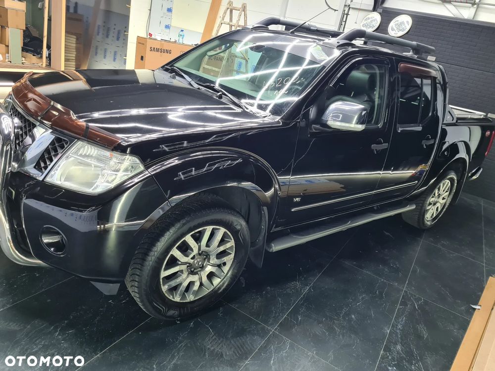 Nissan Navara 3.0 D V6 Platinum Long - 24