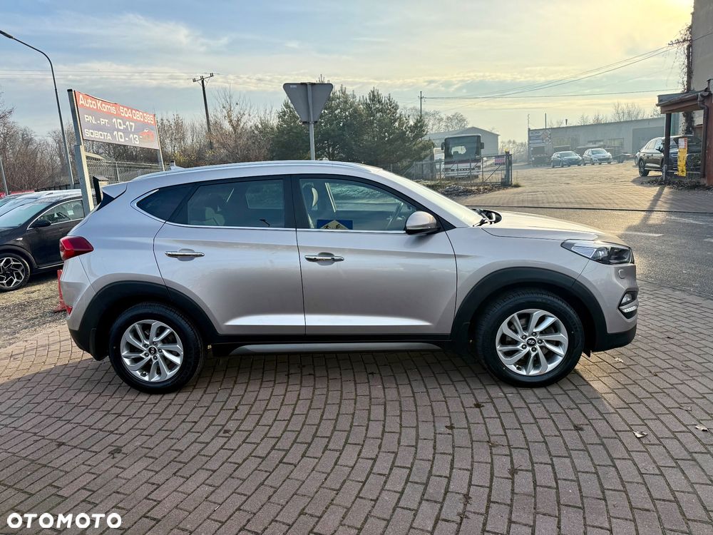 Hyundai Tucson 1.7 CRDI BlueDrive TourdePologne 2WD - 30
